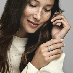 Bague Halo Rectangulaire Scintillant - Pandora Timeless