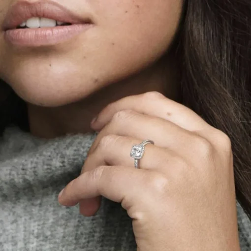 Bague Halo Scintillant Carré Pandora Timeless
