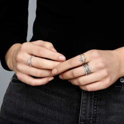 Bague Pandora Timeless trois pierres rondes