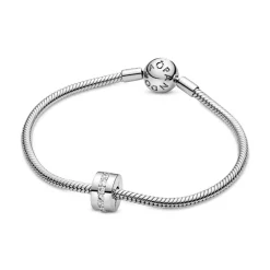 Charm Clip Pandora Moments Rangée Scintillante Incolore