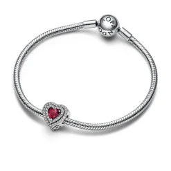 Charm Pandora - Abyme de Cœurs Scintillants Rouge