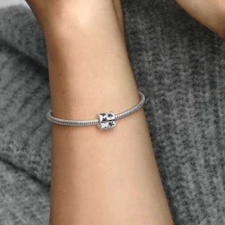 Charm Étoiles Ajouré Scintillant