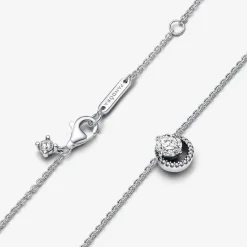 Collier avec Pendentif Halo Scintillant